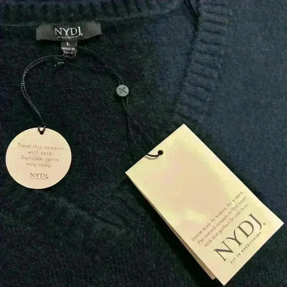 NWT NYDJ Blue Knit Sweater Size Large - Picture 2 of 6